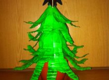 Como hacer un árbol de Navidad con material de reciclaje