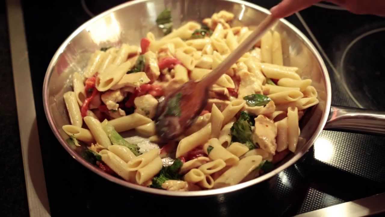 Cómo hacer pasta con vegetales y pollo ¿Cómo lo puedo hacer?