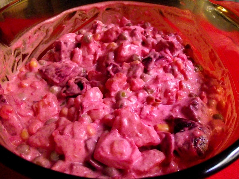 Cómo preparar ensalada rosada