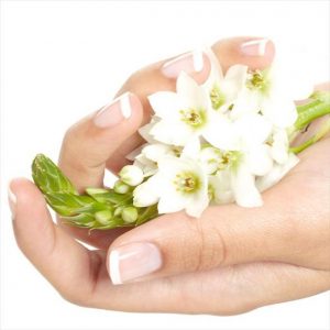 Cómo hacerse una manicura francesa en casa