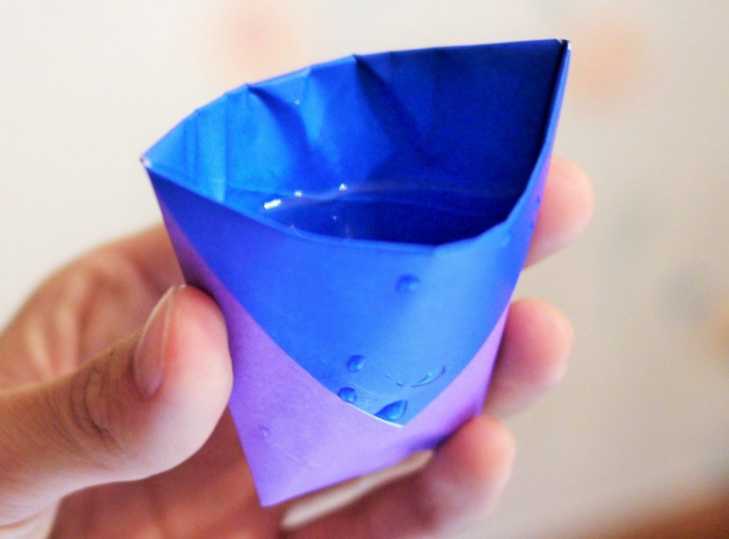 Cómo hacer un vaso de papel 