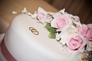 Cómo hacer una torta de matrimonio