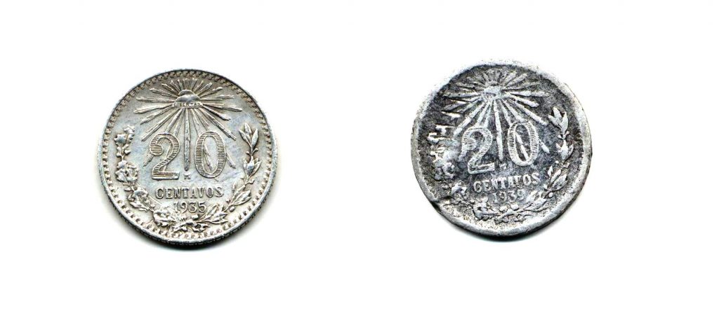 20_centavos_de_México_de_1935_(plata)_y_1939_(falsa)