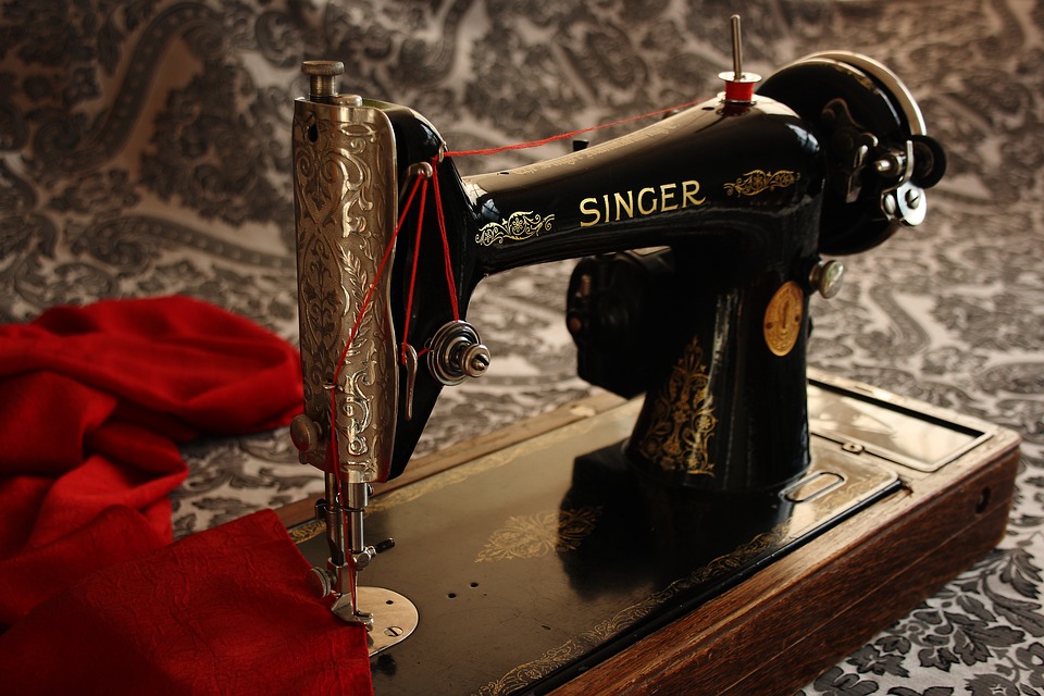 sewing-machine-1806096_960_720