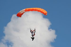 Cómo lanzarse en paracaídas 3