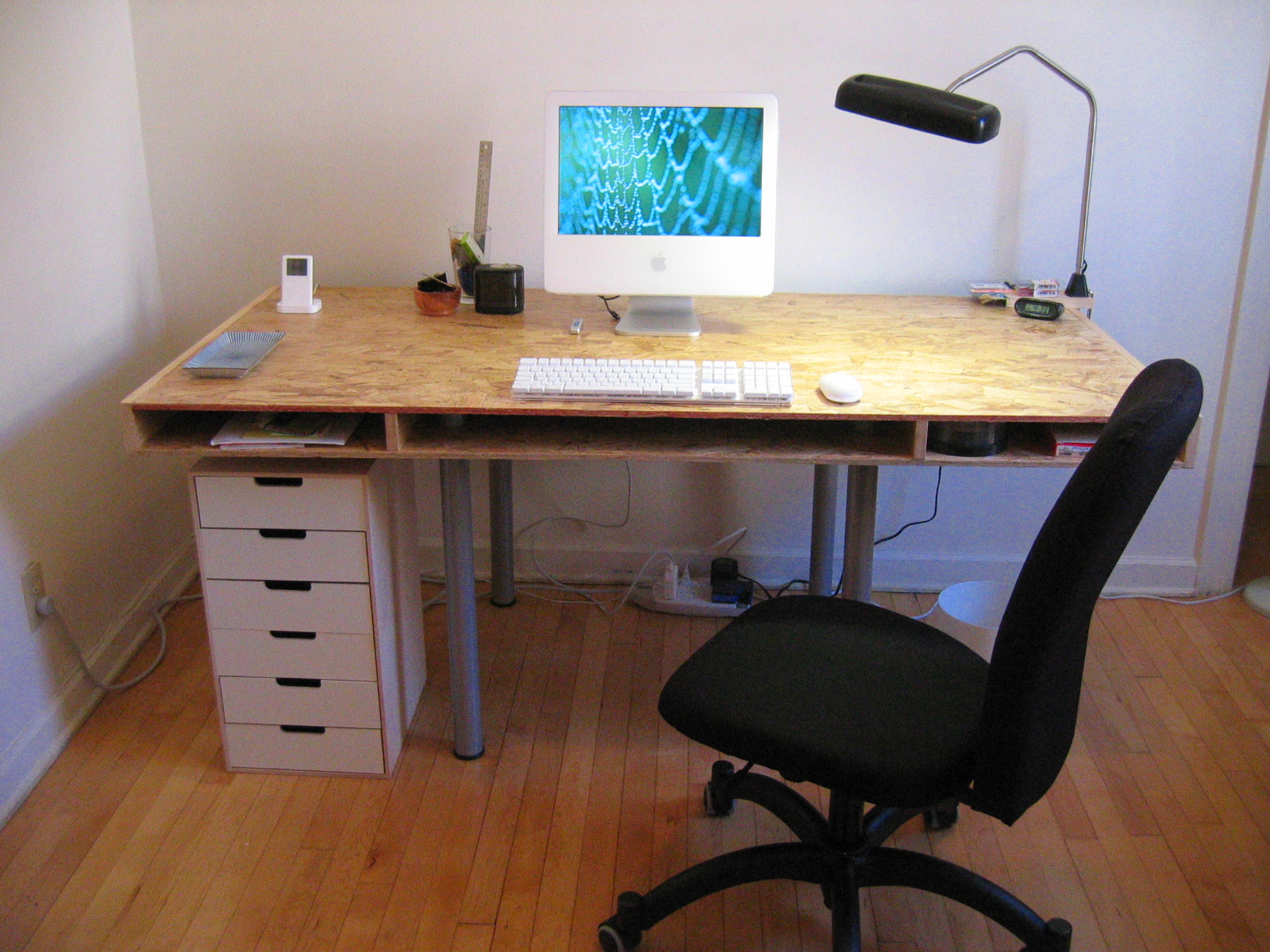 Cómo organizar el escritorio de trabajo 1