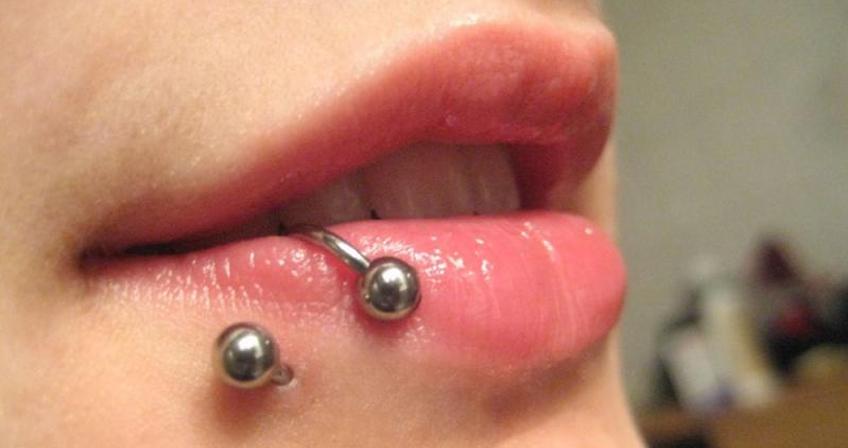 lip-piercing-848x448