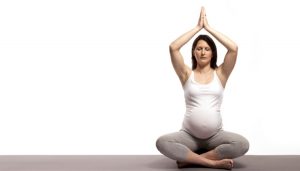Cómo hacer yoga durante el embarazo 3