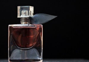 Cómo aplicar correctamente el perfume