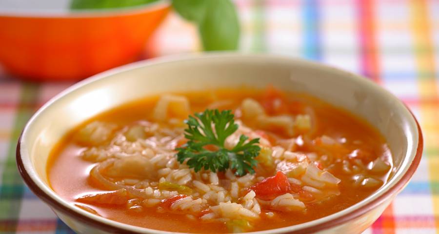 Cómo Hacer Una Sopa De Tomate Y Pollo ¿cómo Lo Puedo Hacer 