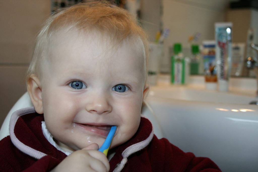 ¿Cómo crear el hábito del cepillado dental en niños?