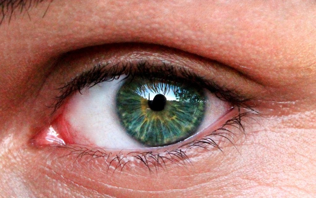 ¿Cómo evitar los ojos irritados?